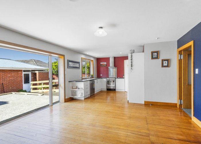  at 28 Craven Street, Sockburn, Christchurch