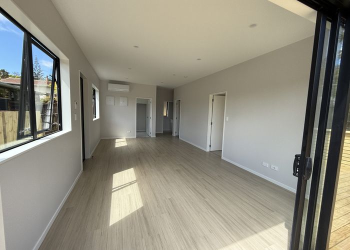  at 22 Cantina Avenue, Bayview, Auckland