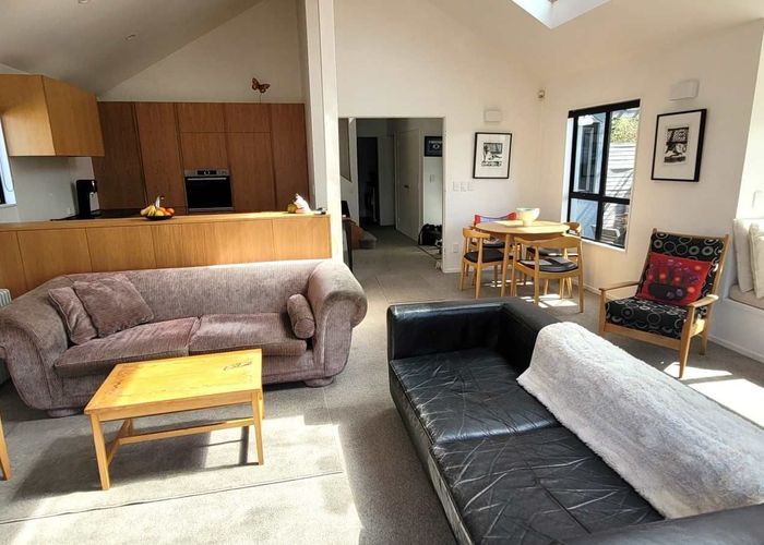  at 287 Karaka Bay Road, Karaka Bays, Wellington, Wellington