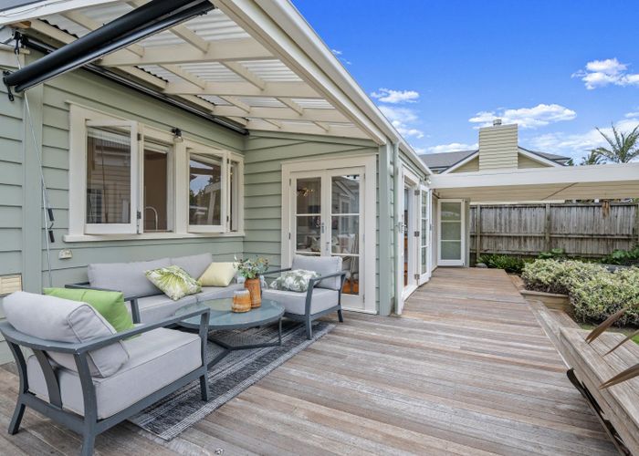  at 100 Old Mill Road, Westmere, Auckland