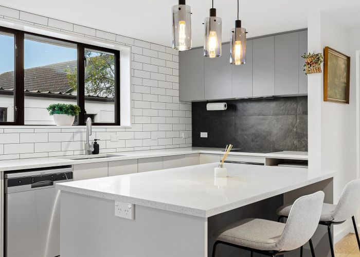  at 1/436 Greers Road, Bishopdale, Christchurch City, Canterbury