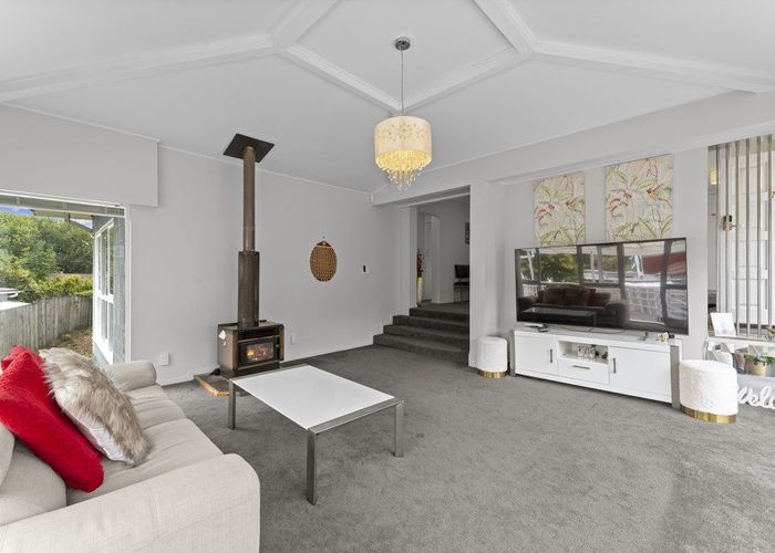  at 7 Phoenix Place, Papatoetoe, Auckland