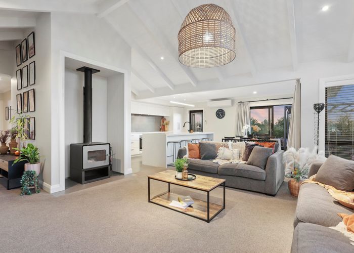  at 12 Kingfisher Road, Silverdale, Silverdale