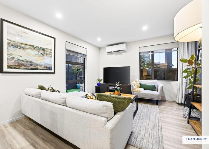  at 15 Te Aparangi Road, Papakura, Papakura, Auckland