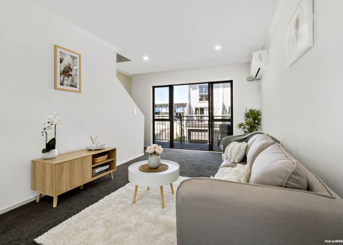  at 8/289 Shirley Road, Papatoetoe, Auckland