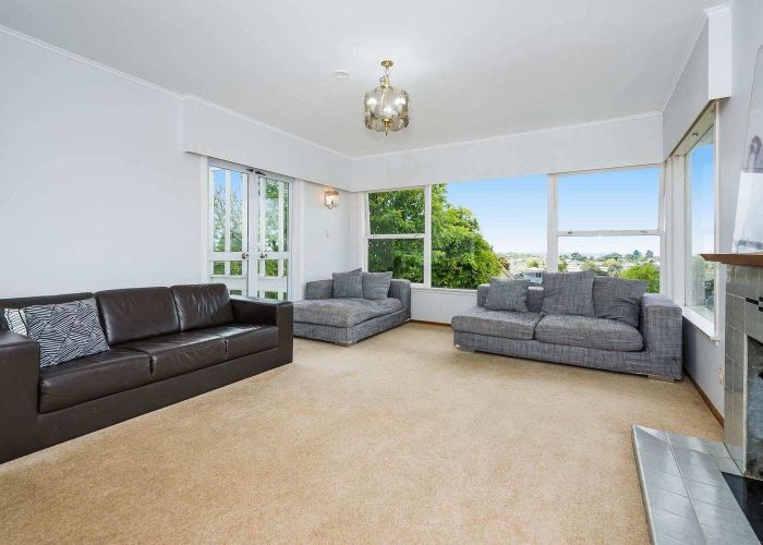  at 50 Potter Avenue, Northcote, North Shore City, Auckland