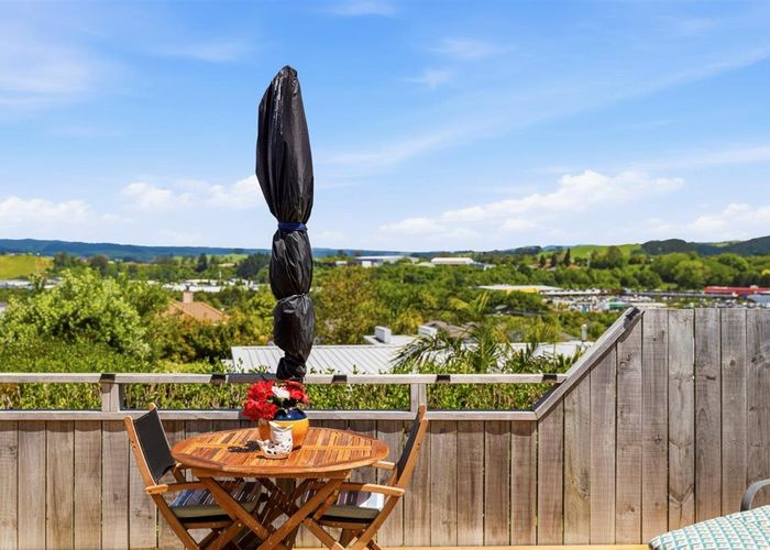  at 25 Hastings Road, Pyes Pa, Tauranga, Bay Of Plenty