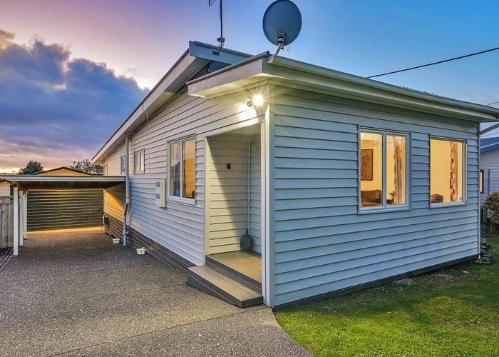  at 90 Hibiscus Coast Highway, Red Beach, Red Beach