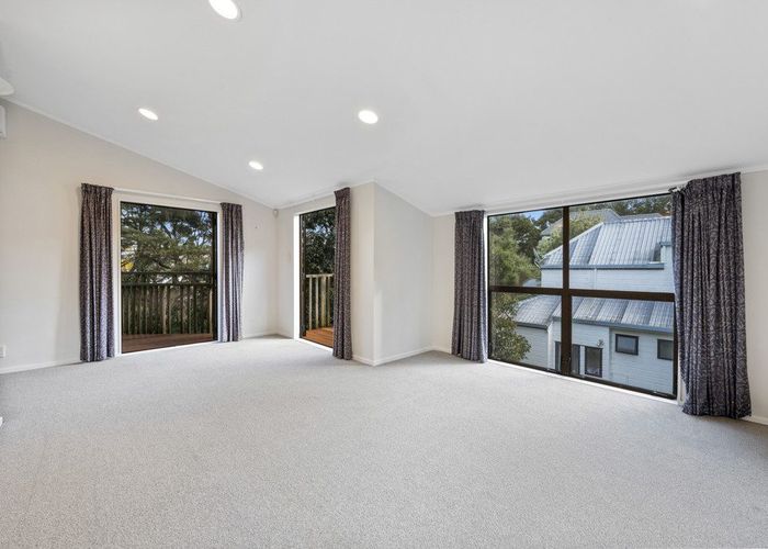  at 1/58 James Evans Drive, Northcote, North Shore City, Auckland