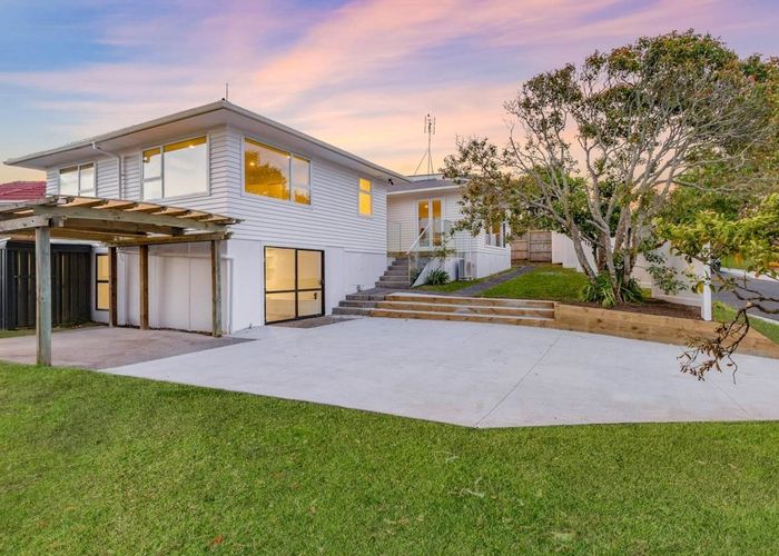  at 177 Wellington Street, Howick, Auckland