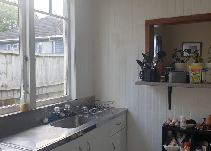  at 9 Harris Road, Mount Wellington, Auckland City, Auckland