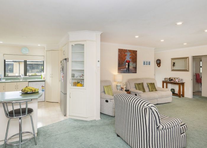  at 4 Coulston Place, Riverdale, Gisborne