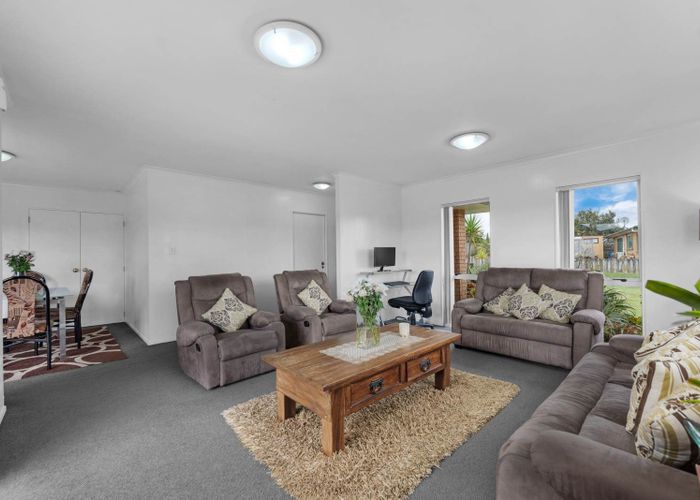  at 46 Medvale Avenue, Flat Bush, Auckland