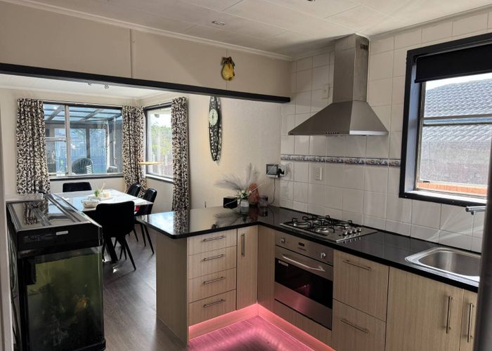  at 5 Von Sturmer St, Mangere East, Manukau City, Auckland