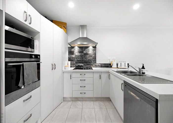  at 22 Ladeira Place, Fitzroy, Hamilton, Waikato