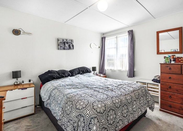  at 5 Rainey Grove, Taita, Lower Hutt