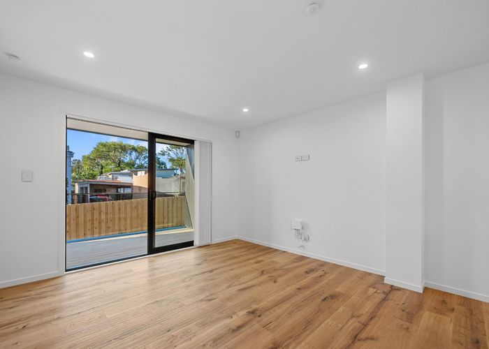  at 5 Glendhu Road, Bayview, North Shore City, Auckland