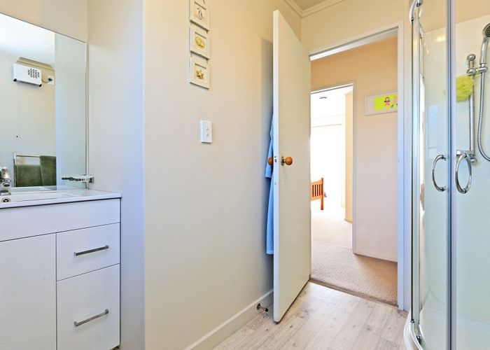  at 4/611 Matai Street, Raureka, Hastings