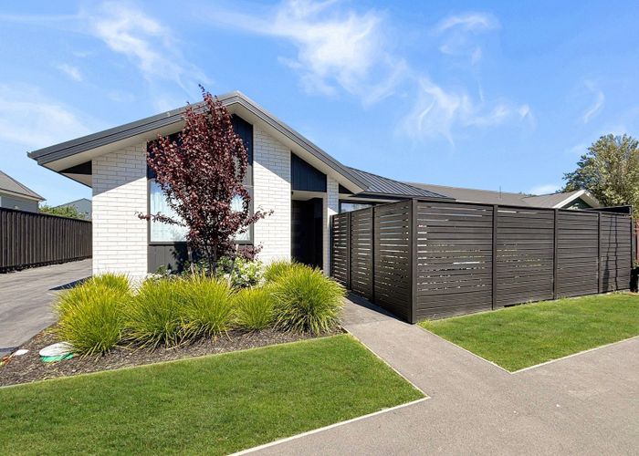  at 2/14 Woodhouse Street, Linwood, Christchurch City, Canterbury