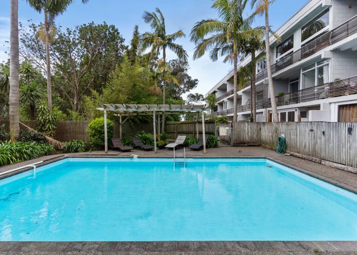  at 20/73 Princes Street, Northcote Point, Auckland