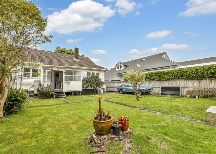  at 33 & 35 Humariri Street, Point Chevalier, Auckland City, Auckland