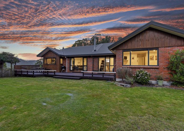  at 6 Sylvan Way, Silverstream, Upper Hutt