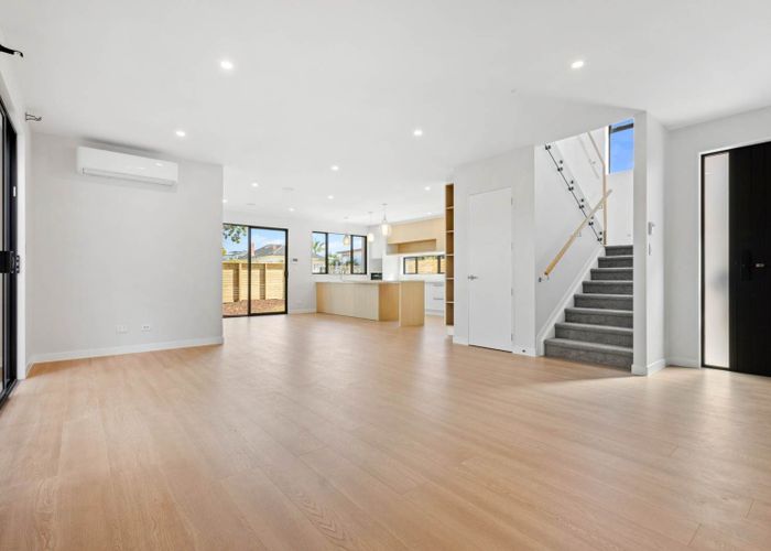  at 19 Waterloo Road, Milford, North Shore City, Auckland