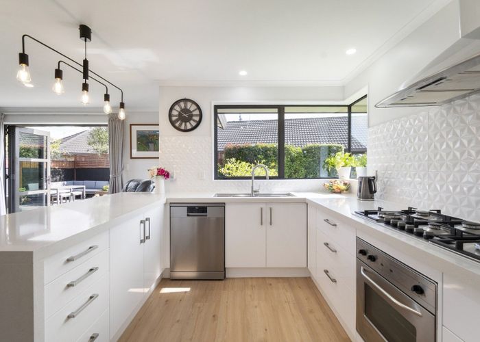  at 11 Geneva Terrace, Kelvin Grove, Palmerston North, Manawatu / Whanganui