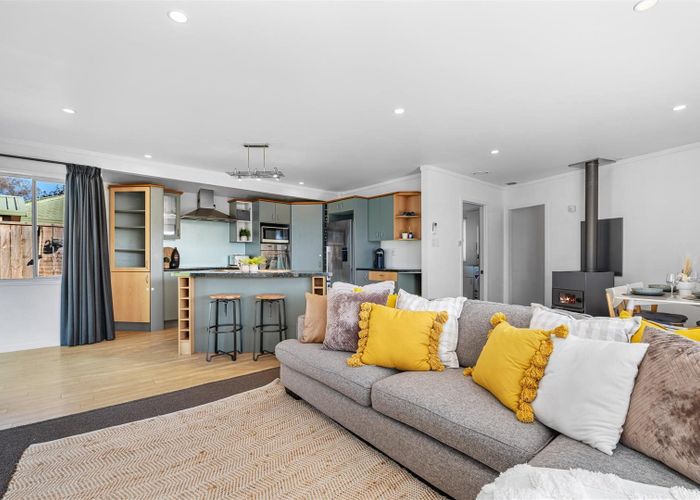  at 6 Corilin Place, Mangakakahi, Rotorua