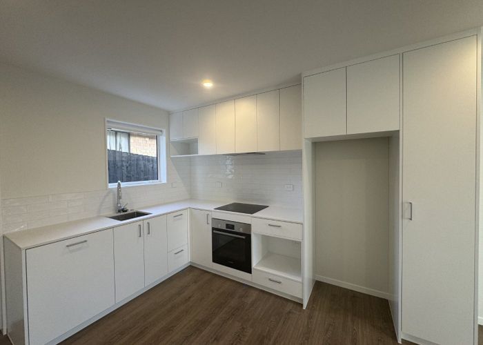  at 3/5  Preston Avenue, Henderson, Waitakere City, Auckland