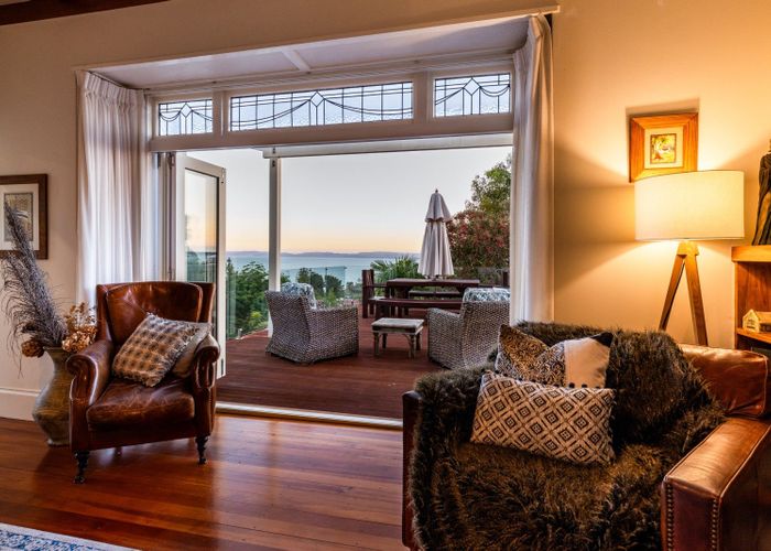  at 117 Priestley Terrace, Bluff Hill, Napier, Hawke's Bay