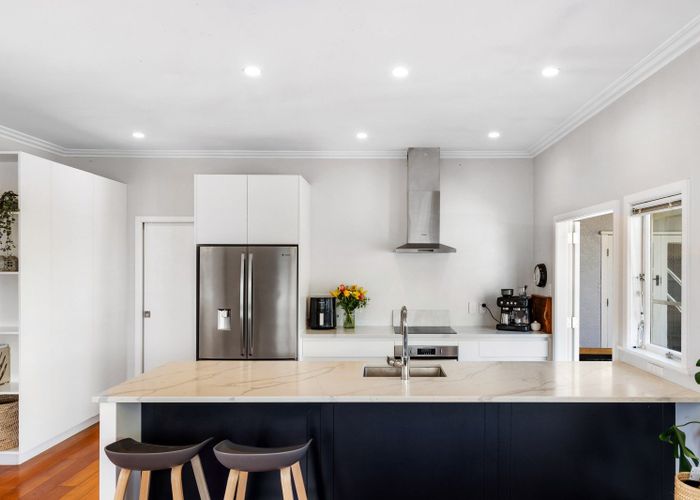  at 911 Avenue Road East, Parkvale, Hastings