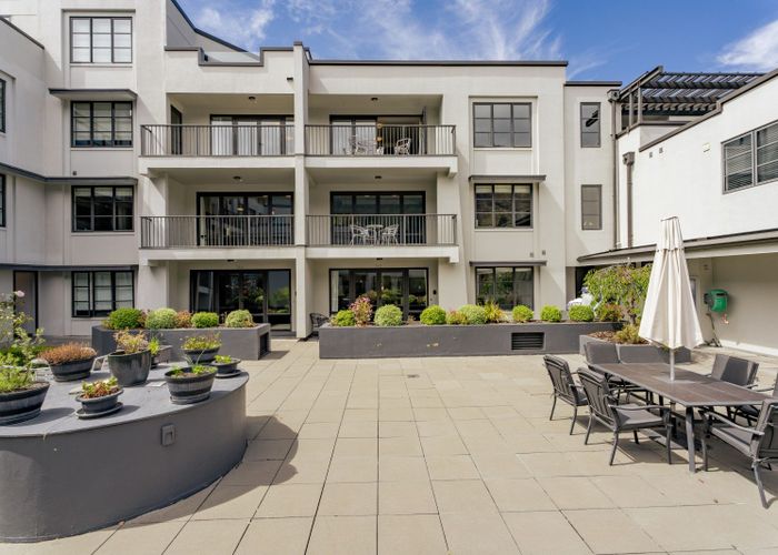  at 303 The Glebe, 1 Beetham Street, Town Centre, Queenstown-Lakes, Otago