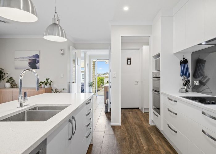  at 15 Lydiard Place, Beachlands, Manukau City, Auckland