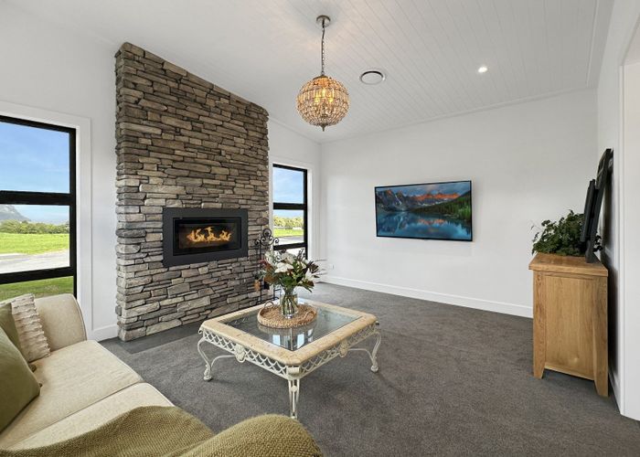  at 8 Broadleaf Way, Kinloch, Taupo, Waikato