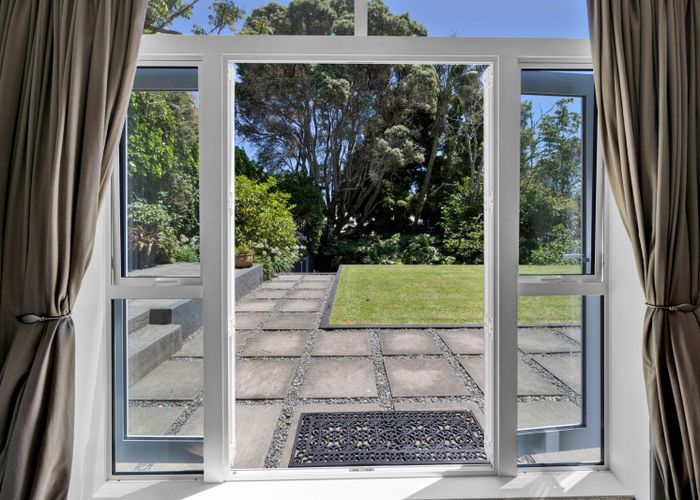  at 290 Devon Street West, New Plymouth, New Plymouth, Taranaki
