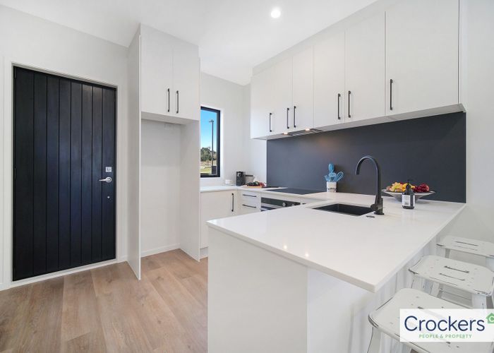  at 27 Olearia Street, Totara Park, Manukau City, Auckland