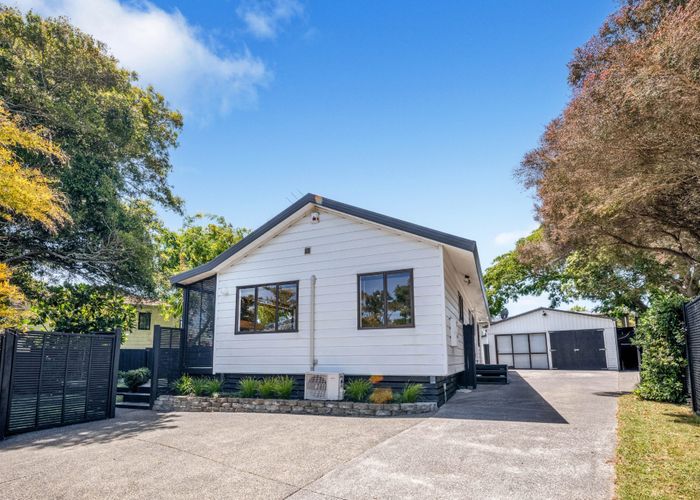  at 7 Leven Lane, Totara Heights, Auckland