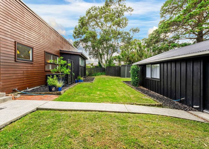  at 279 Royal Road, Massey, Waitakere City, Auckland