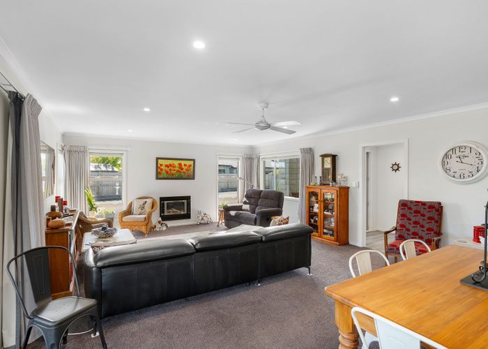 For sale 21 Okarito Avenue, Levin, Horowhenua, Manawatu / Whanganui