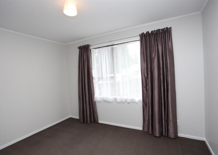  at 11 Montego Place, Weymouth, Auckland