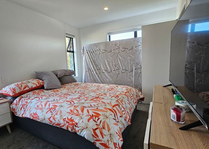  at 11/10 Fathom Place, Te Atatu Peninsula, Waitakere City, Auckland
