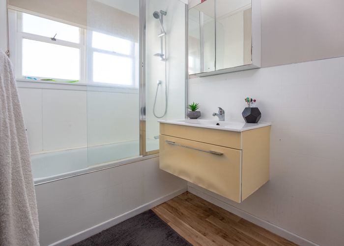  at 4/60 Central Avenue, Papatoetoe, Manukau City, Auckland