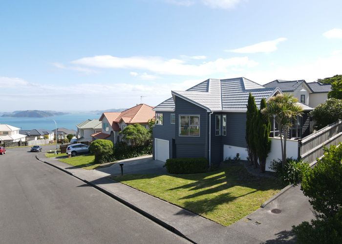  at 75 Dress Circle, Newlands, Wellington