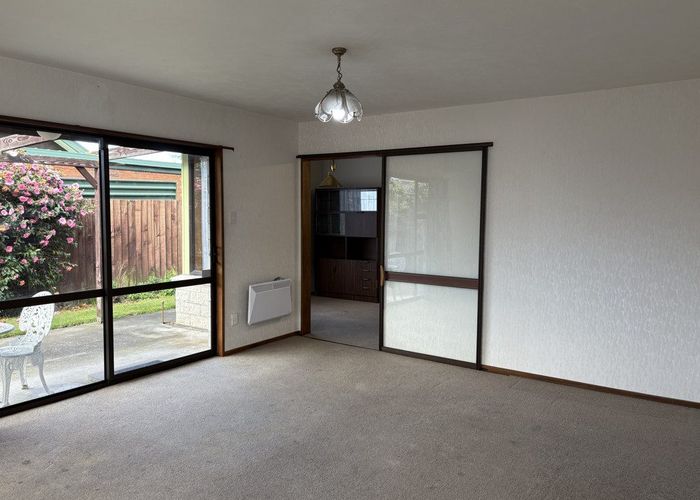  at 2/4 Payling Lane, Mairehau, Christchurch City, Canterbury