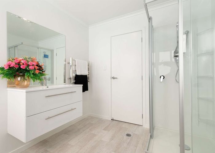  at 2/9 Mila Paige Close, Glenview, Hamilton, Waikato