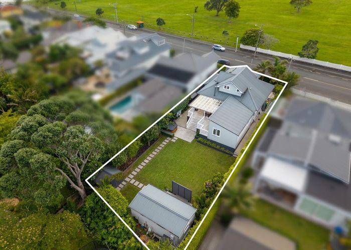  at 165 Vauxhall Road, Devonport, North Shore City, Auckland