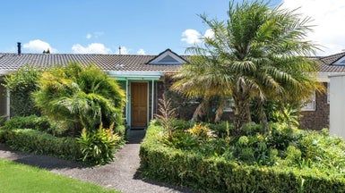  at 4/32 Cambrai Avenue, Mount Roskill, Auckland
