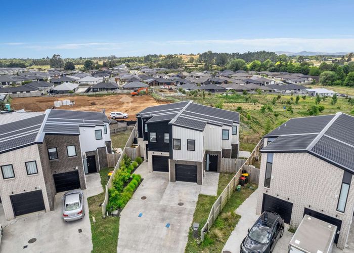  at 2/9 Mila Paige Close, Glenview, Hamilton, Waikato