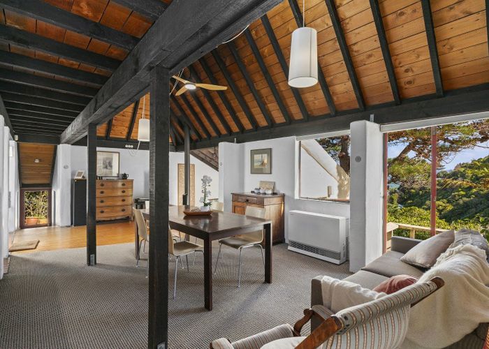  at 22 Rakeiora Grove, Korokoro, Lower Hutt, Wellington